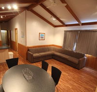 metungholidayvillas - Hervey Bay Accommodation