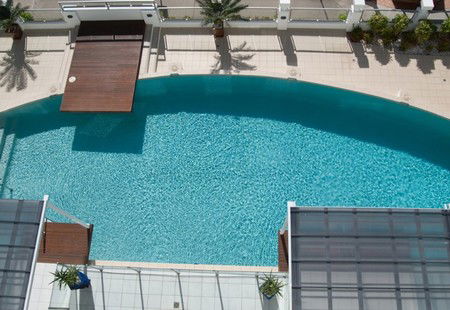 Waters Edge Apartments Cairns - Hervey Bay Accommodation 2