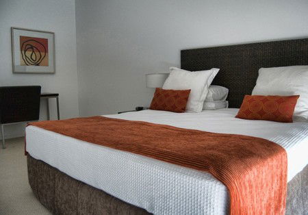 Waters Edge Apartments Cairns - Hervey Bay Accommodation 5