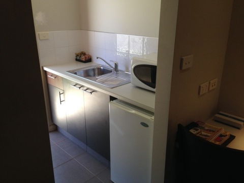 Coro Motel - Hervey Bay Accommodation 3