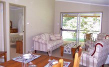 Coach Cottage - Hervey Bay Accommodation 6