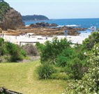 60s Beach House Tomakin - Hervey Bay Accommodation