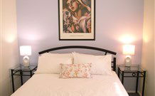 The White House Apartment - Hervey Bay Accommodation 4