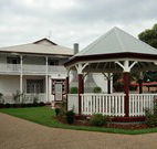 California Manor Bed and Breakfast - - Hervey Bay Accommodation