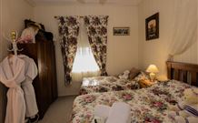 Tenterfield Cottage - Hervey Bay Accommodation 3