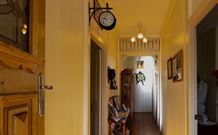Tenterfield Cottage - Hervey Bay Accommodation 6