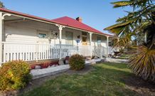 Tenterfield Cottage - Hervey Bay Accommodation 7