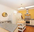 Bi J's - Hervey Bay Accommodation