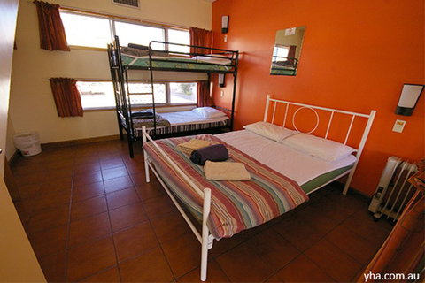 Alice Springs YHA - Hervey Bay Accommodation 1