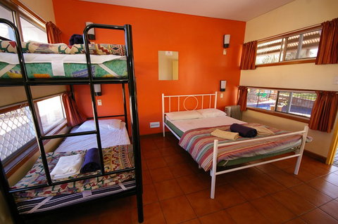 Alice Springs YHA - Hervey Bay Accommodation 7