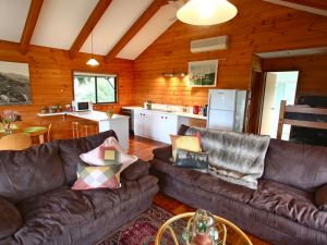 Siver Cabin - Hervey Bay Accommodation 7