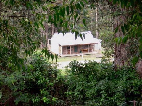 Coach Cottage - Hervey Bay Accommodation 8