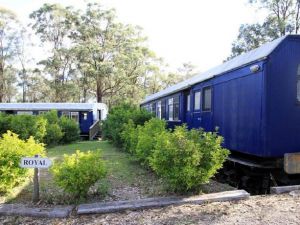 Krinklewood Cottage And Train Carriages - Hervey Bay Accommodation 2