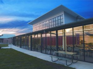 Tops Conference Centre And Accommodation - Hervey Bay Accommodation 6