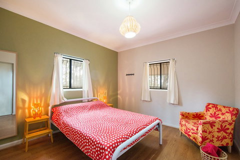 Mt Lofty YHA - Hervey Bay Accommodation 2