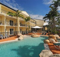 Cairns Queenslander Hotel and Apartments - Hervey Bay Accommodation