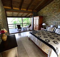 The Stonehouse Retreat - Hervey Bay Accommodation