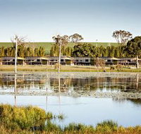 Lake Redbrook Holiday Retreat - Hervey Bay Accommodation