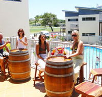 Emu's Beach Resort - Hervey Bay Accommodation
