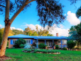 M.J Yurts Ballandean - Tourism Hervey Bay 0