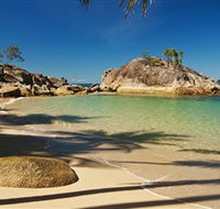 Bedarra Beach House - Hervey Bay Accommodation