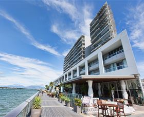 Cairns Harbour Lights - Hervey Bay Accommodation 3