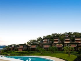 Yacht Club Villas - Hervey Bay Accommodation 1