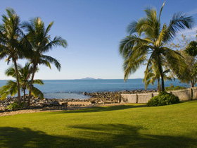 Waterfront Getaway - Hervey Bay Accommodation 0