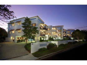 Accommodation Rimini By The River- Noosa - Tourism Hervey Bay 1