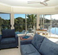 Alexander Lakeside Bed and Breakfast - Hervey Bay Accommodation