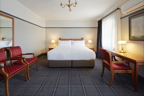 Brassey Hotel - Hervey Bay Accommodation 6