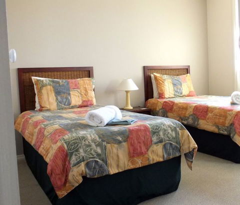 Captain's Quarters Bermagui - Hervey Bay Accommodation 6