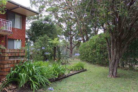 Castaway Holiday Units - Hervey Bay Accommodation 2