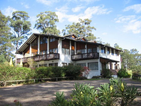 Chalet Swisse Spa Retreat - Hervey Bay Accommodation 1