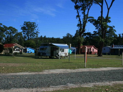 Lake Conjola Waterfront Holiday Park - Hervey Bay Accommodation 3