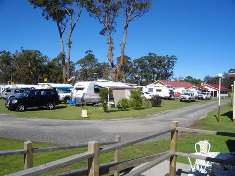 Lake Conjola Waterfront Holiday Park - Hervey Bay Accommodation 7