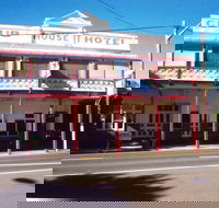 Club House Hotel - Hervey Bay Accommodation