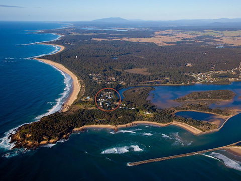 Moruya South Heads Beach Cabin - Hervey Bay Accommodation 0