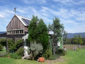 Runnymeade Garden Studio Bed And Breakfast - Hervey Bay Accommodation 0