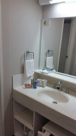 Beachcomber Hotel And Conference Centre - Hervey Bay Accommodation 0