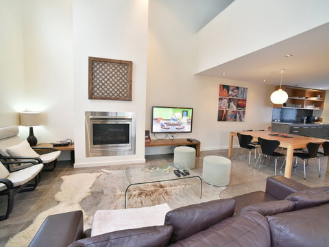 Oberdere Three - Hervey Bay Accommodation 0