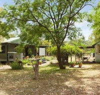 Red Tractor Retreat - Hervey Bay Accommodation