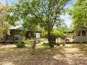 Red Tractor Retreat - Hervey Bay Accommodation 0