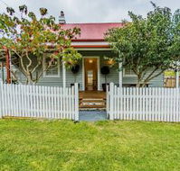 Hindmarsh Park Holiday Cottage - Hervey Bay Accommodation
