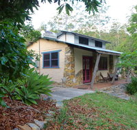 Mudbrick and Stone Hideaway Bellingen - Hervey Bay Accommodation