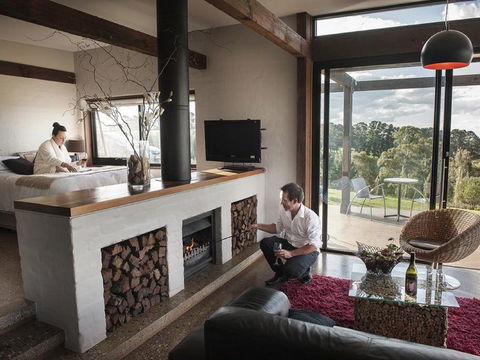 Borrodell Vineyard Accommodation - Hervey Bay Accommodation 0