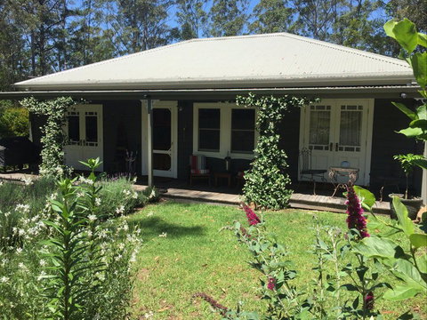 Lemon Tree Cottage - Hervey Bay Accommodation 0