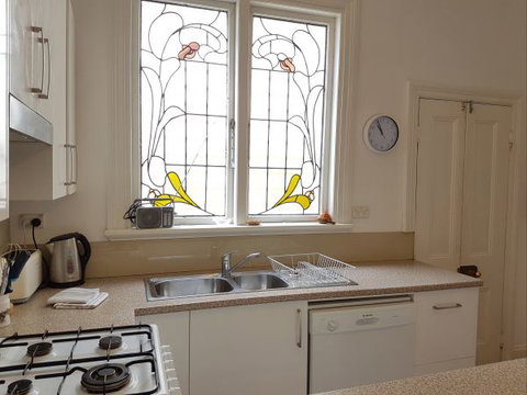 Newcastle Terraces And Apartments - Harbourside Apartment - Hervey Bay Accommodation 10