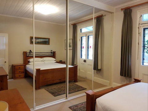 Newcastle Terraces And Apartments - Harbourside Apartment - Hervey Bay Accommodation 14