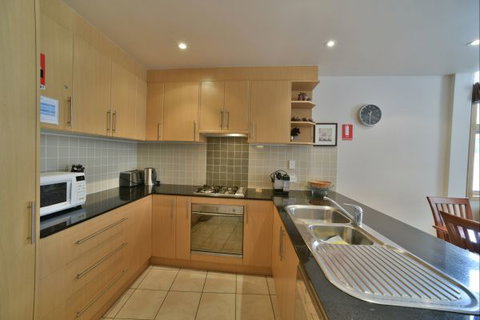 Tomarlin Views 1 - Hervey Bay Accommodation 4